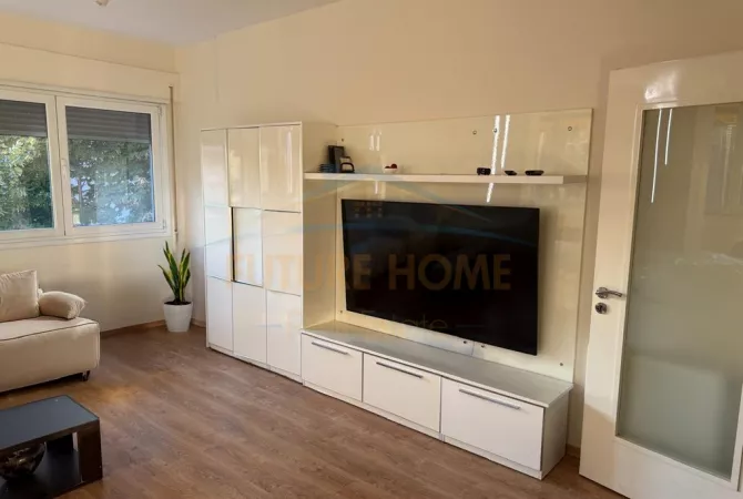 Shtepi me qera 2+1 ne Tirane - 900 Euro