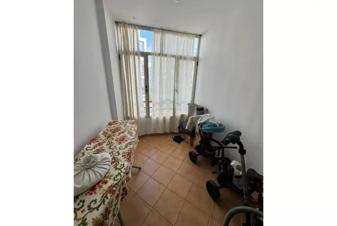Shtepi ne shitje Apartament ne Tirane, 2+1, Mobilimi E mobiluar, Pagesa 140,000  Euro.