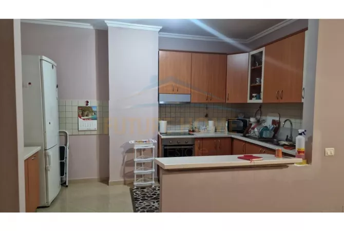 Shtepi ne shitje 2+1 ne Tirane - 220,000 Euro