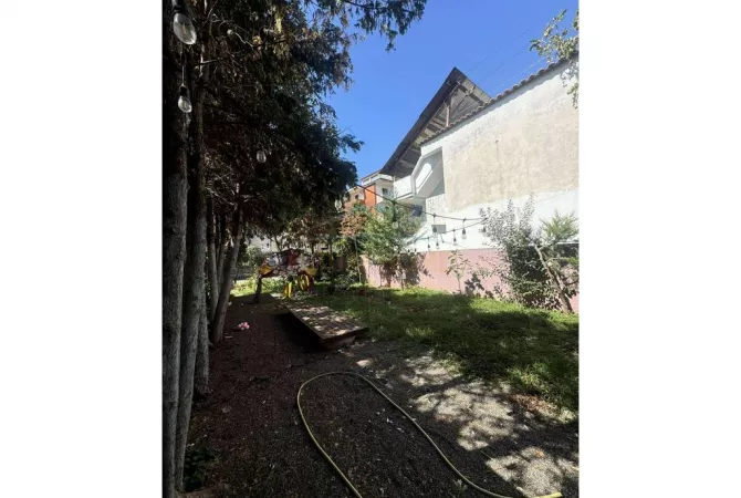 Qira, Ambient biznesi, Unaza e Re.