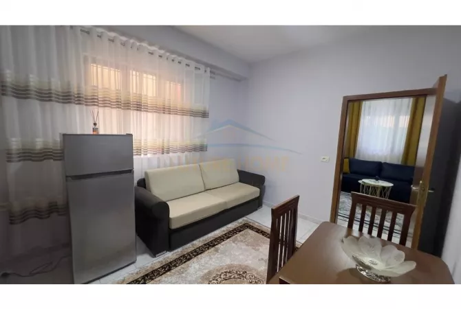 Shtepi me qera Apartament ne Tirane, 2+1, Mobilimi E mobiluar, Pagesa 600  Euro.