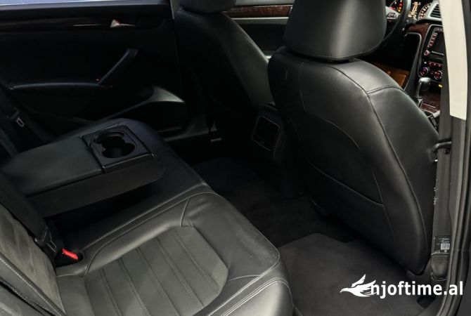 Makina ne shitje ne Tirane, Volkswagen, 2014 Diesel,Kambio Automatik Pagesa 740,000  Leke.