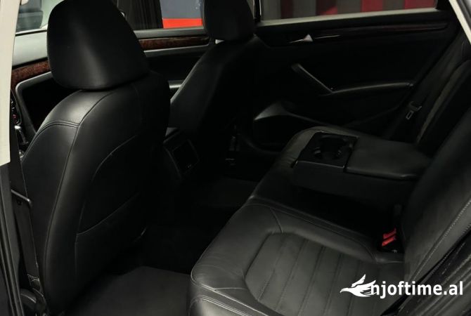 Auto in Vendita  a Tirana - 740,000 Leke