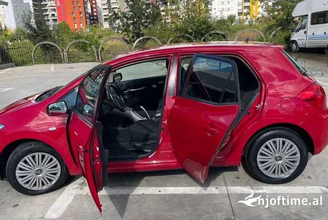 Makina ne shitje ne Tirane - 6,300 Euro