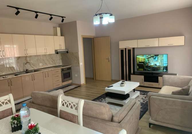 Shtepi me qera Apartament ne Tirane, 2+1, Mobilimi E mobiluar, Pagesa 800  Euro.