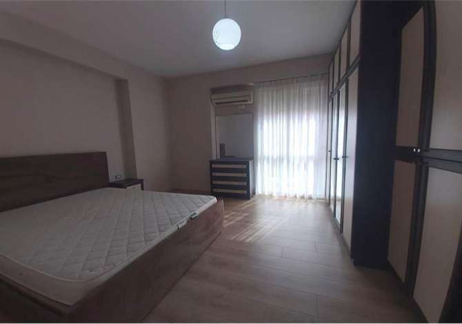 Shtepi me qera 2+1 ne Tirane - 800 Euro