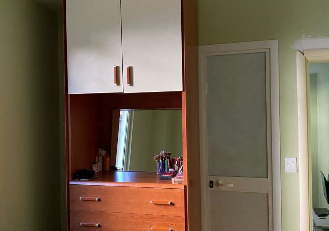 Shtepi me qera Apartament ne Tirane, 1+1, Mobilimi E mobiluar, Pagesa 35,000  Leke.