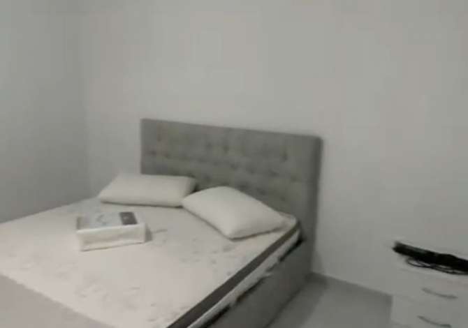 Shtepi me qera Apartament ne Tirane, 1+1, Mobilimi E mobiluar, Pagesa 45,000  Leke.