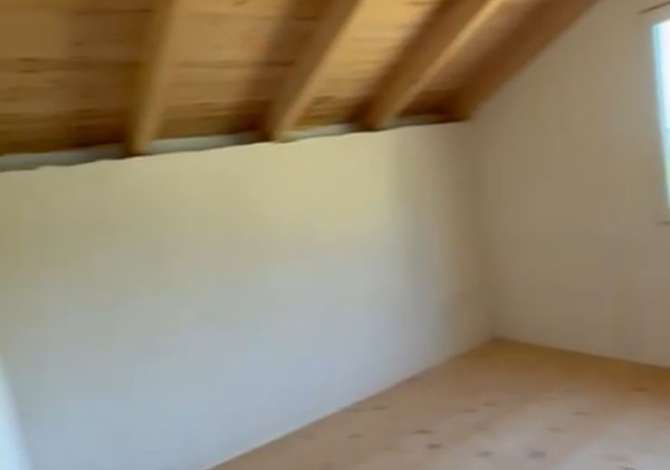 Truall ose Toke ne Tirane - 400,000 Euro