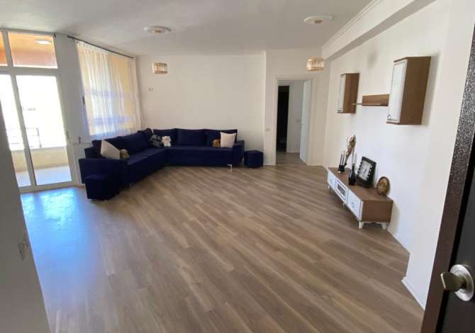 Shtepi ne shitje Apartament ne Tirane, 2+1, Mobilimi E mobiluar, Pagesa 125,000  Euro.