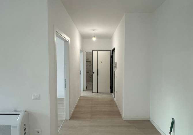 Ambient biznesi me qera 3+1 ne Tirane - 700 Euro