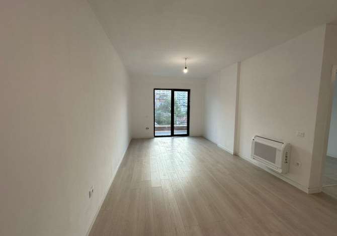 Ambient biznesi me qera 3+1 ne Tirane - 700 Euro