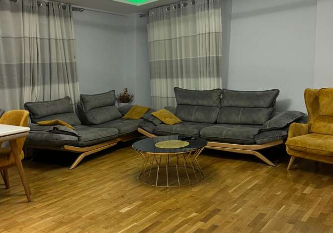 Shtepi me qera 2+1 ne Tirane - 700 Euro