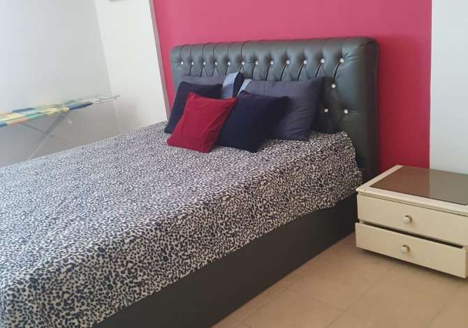 Shtepi me qera 1+1 ne Tirane - 45,000 Leke