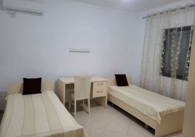 Shtepi me qera 3+1 ne Tirane - 50,000 Leke