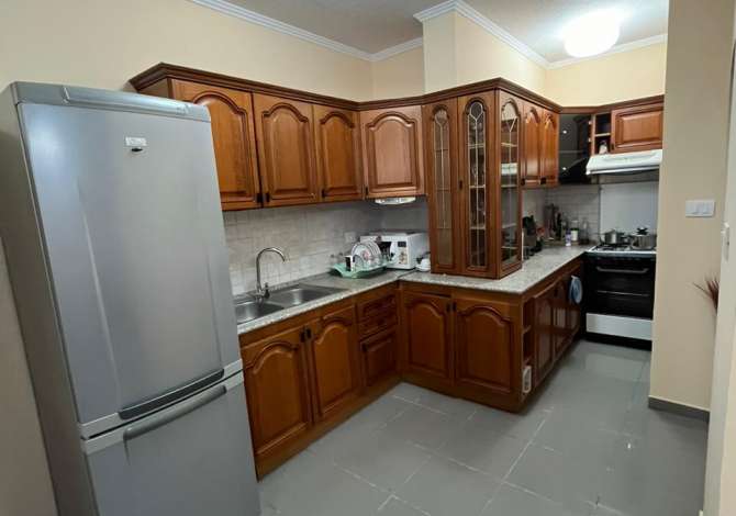 Shtepi me qera 2+1 ne Tirane - 700 Euro