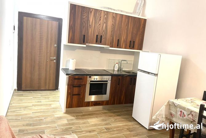 Shtepi me qera 1+1 ne Tirane - 400 Euro
