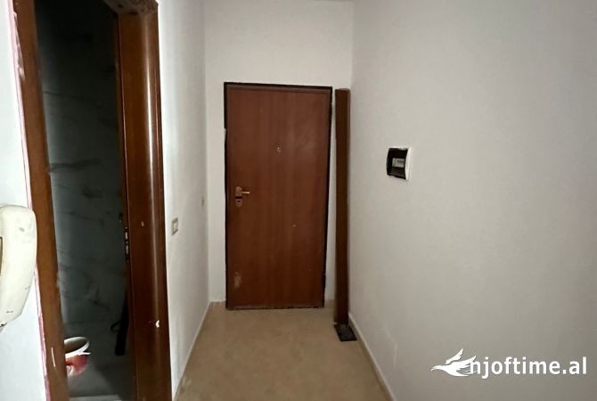 Shtepi ne shitje 1+1 ne Tirane - 155,000 Euro