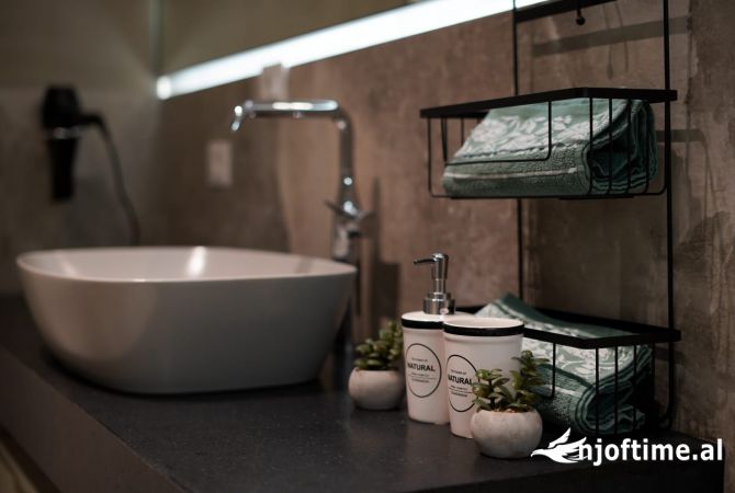 Shtepi me qera Apartament ne Tirane, 1+1, Mobilimi E mobiluar, Pagesa 700  Euro.