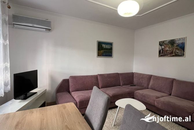 Shtepi me qera 1+1 ne Tirane - 650 Euro