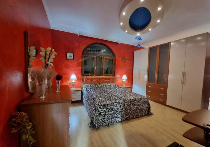 Shtepi ne shitje Shtepi Private ne Tirane, 5+1, Mobilimi E mobiluar, Pagesa 850,000  Euro.