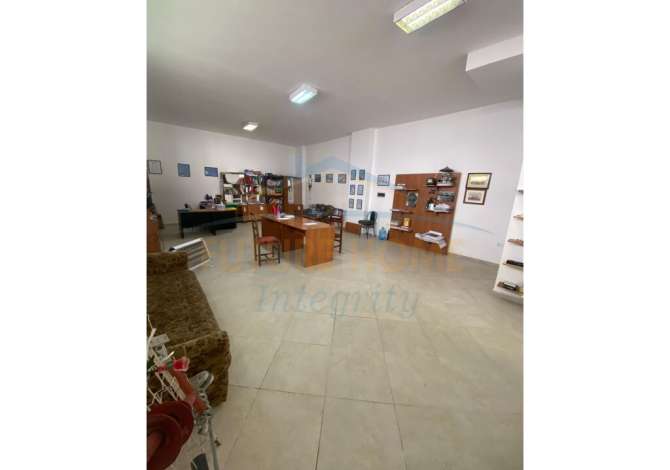 Ambient biznesi ne shitje 1+1 ne Tirane - 142,500 Euro
