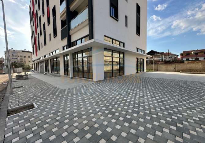 Ambient biznesi ne shitje 1+1 ne Tirane - 1,600,000 Euro