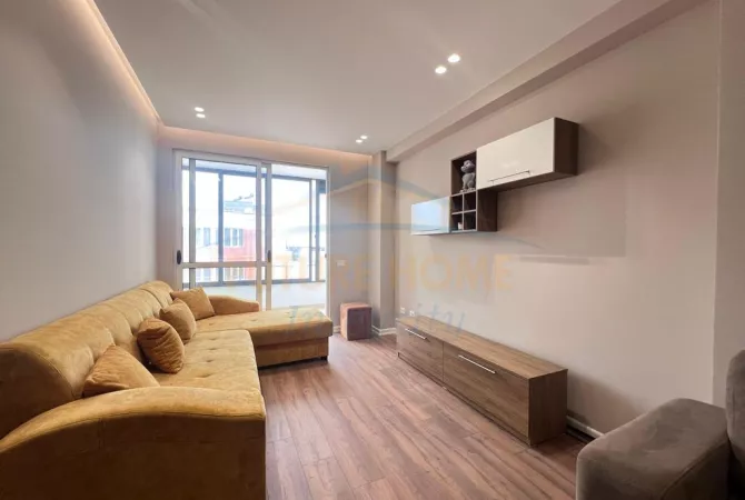 Shtepi ne shitje 2+1 ne Tirane - 160,000 Euro