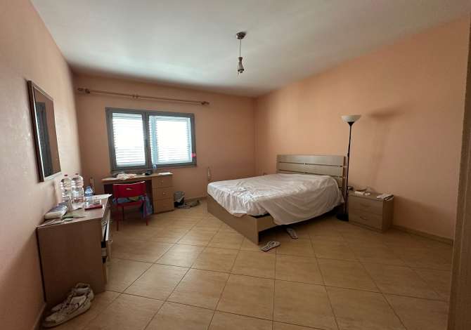Shtepi ne shitje Apartament ne Tirane, 2+1, Mobilimi E mobiluar, Pagesa 200,000  Euro.