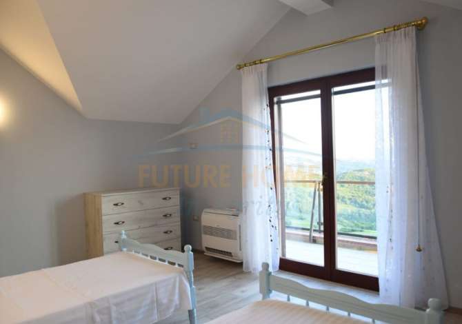 Shtepi ne shitje Vila Luksoze ne Tirane, 6+1, Mobilimi E mobiluar, Pagesa 2,500,000  Euro.