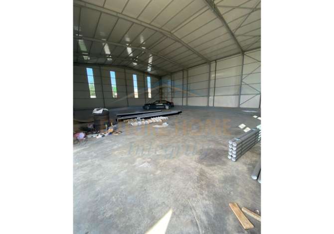 Ambient biznesi me qera 4+1 ne Tirane - 2,500 Euro