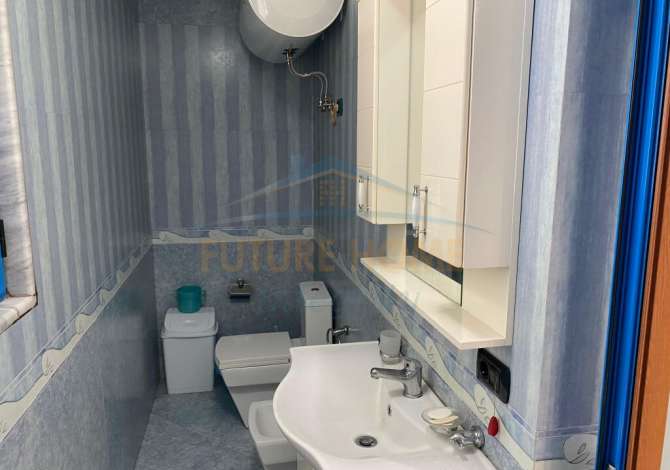 Shtepi ne shitje Apartament ne Tirane, 2+1, Mobilimi E mobiluar, Pagesa 200,000  Euro.