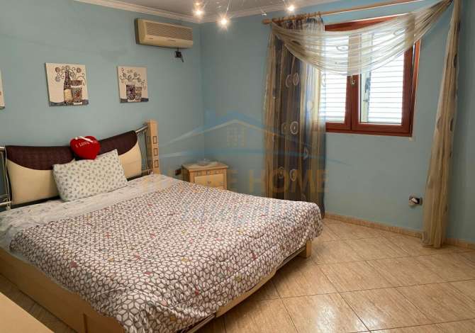 Shtepi ne shitje Apartament ne Tirane, 2+1, Mobilimi E mobiluar, Pagesa 200,000  Euro.