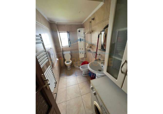 Shtepi me qera Apartament ne Tirane, 3+1, Mobilimi E mobiluar, Pagesa 900  Euro.