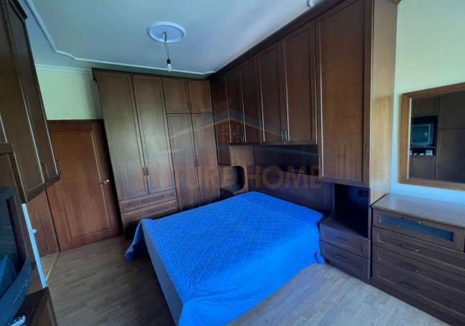 Shtepi me qera Apartament ne Tirane, 3+1, Mobilimi E mobiluar, Pagesa 900  Euro.
