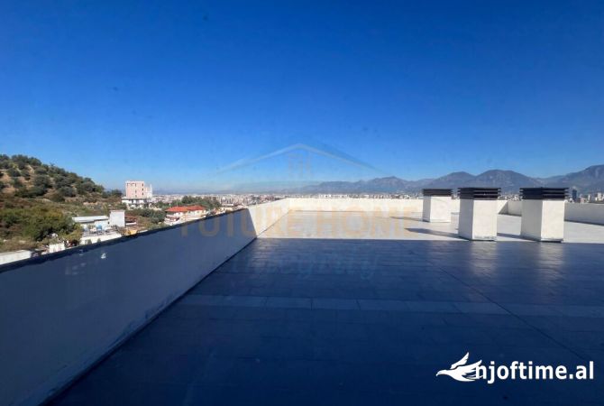 Shtepi ne shitje Apartament ne Tirane, 3+1, Mobilimi Bosh, pa mobiluar, Pagesa 253,000  Euro.