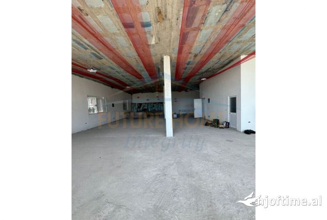Business Property for Rent 1+1 in Tirana - 1,000 Euro