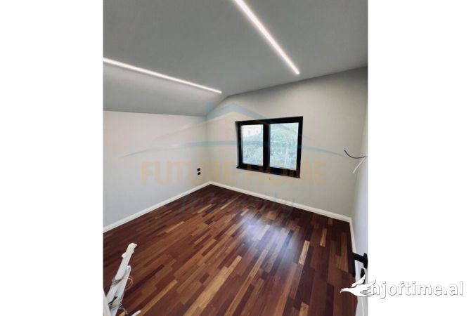 Shtepi me qera Vila Luksoze ne Tirane, 7+1, Mobilimi Bosh, pa mobiluar, Pagesa 2,500  Euro.