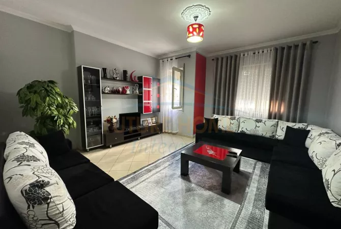 Shtepi ne shitje 3+1 ne Tirane - 115,000 Euro