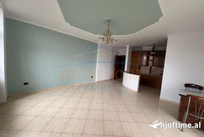 Shtepi me qera 2+1 ne Tirane - 650 Euro