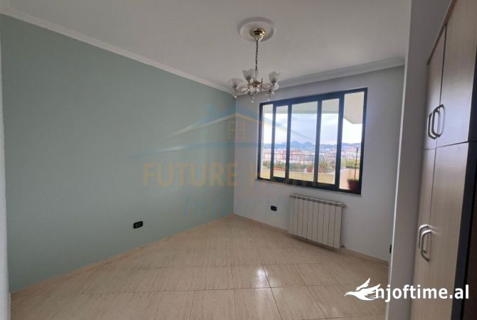 Shtepi me qera Apartament ne Tirane, 2+1, Mobilimi Bosh, pa mobiluar, Pagesa 650  Euro.