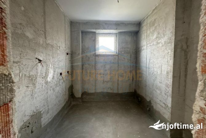 Shtepi ne shitje 5+1 ne Tirane - 360,000 Euro