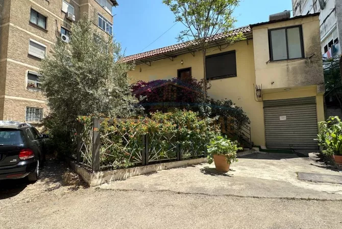 Casa in affitto 3+1 a Tirana - 1,000 Euro