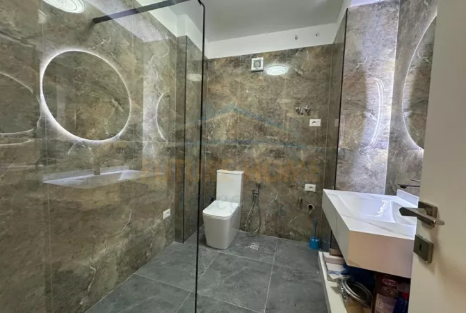 Shtepi ne shitje 2+1 ne Tirane - 178,000 Euro