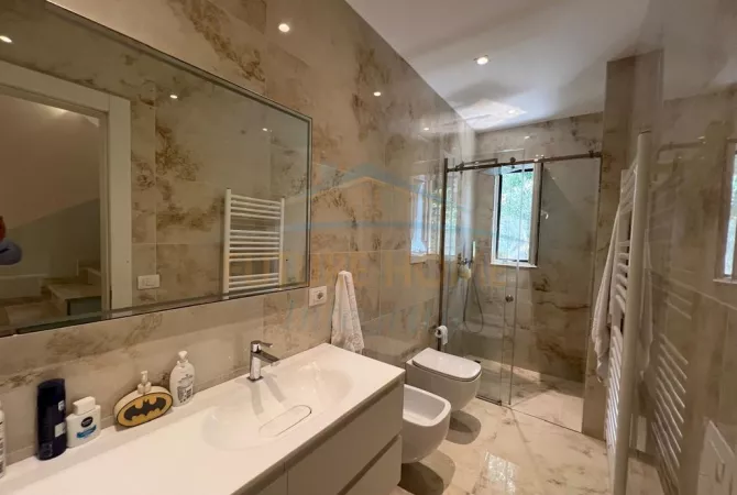 Apartment for sale in Durres 3+1, Furnished