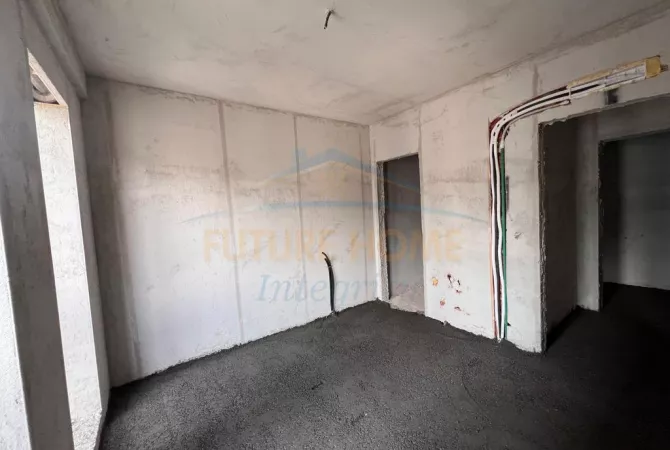 Shtepi ne shitje 2+1 ne Tirane - 105,000 Euro