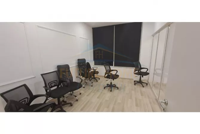 Ambiente Commerciale in Vendita 1+1 a Tirana - 360,000 Euro