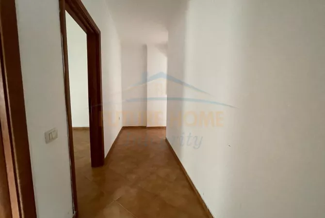 Shtepi me qera 2+1 ne Tirane - 550 Euro