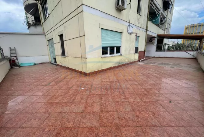 Shtepi me qera 2+1 ne Tirane - 550 Euro