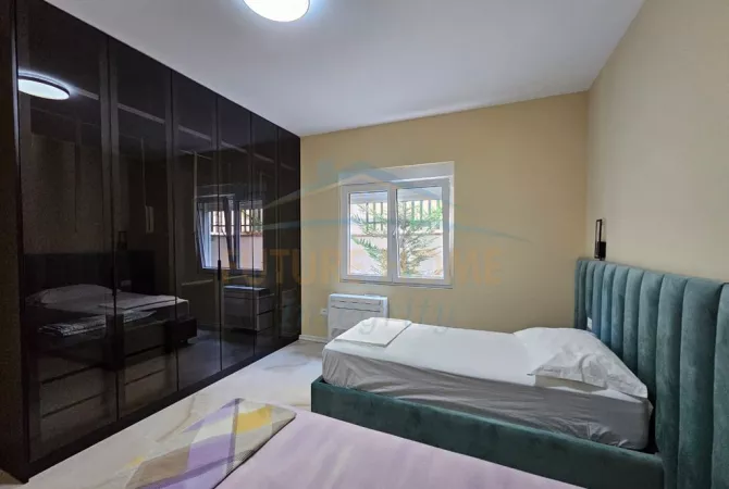 Shtepi me qera Apartament ne Tirane, 2+1, Mobilimi E mobiluar, Pagesa 100,000  Leke.